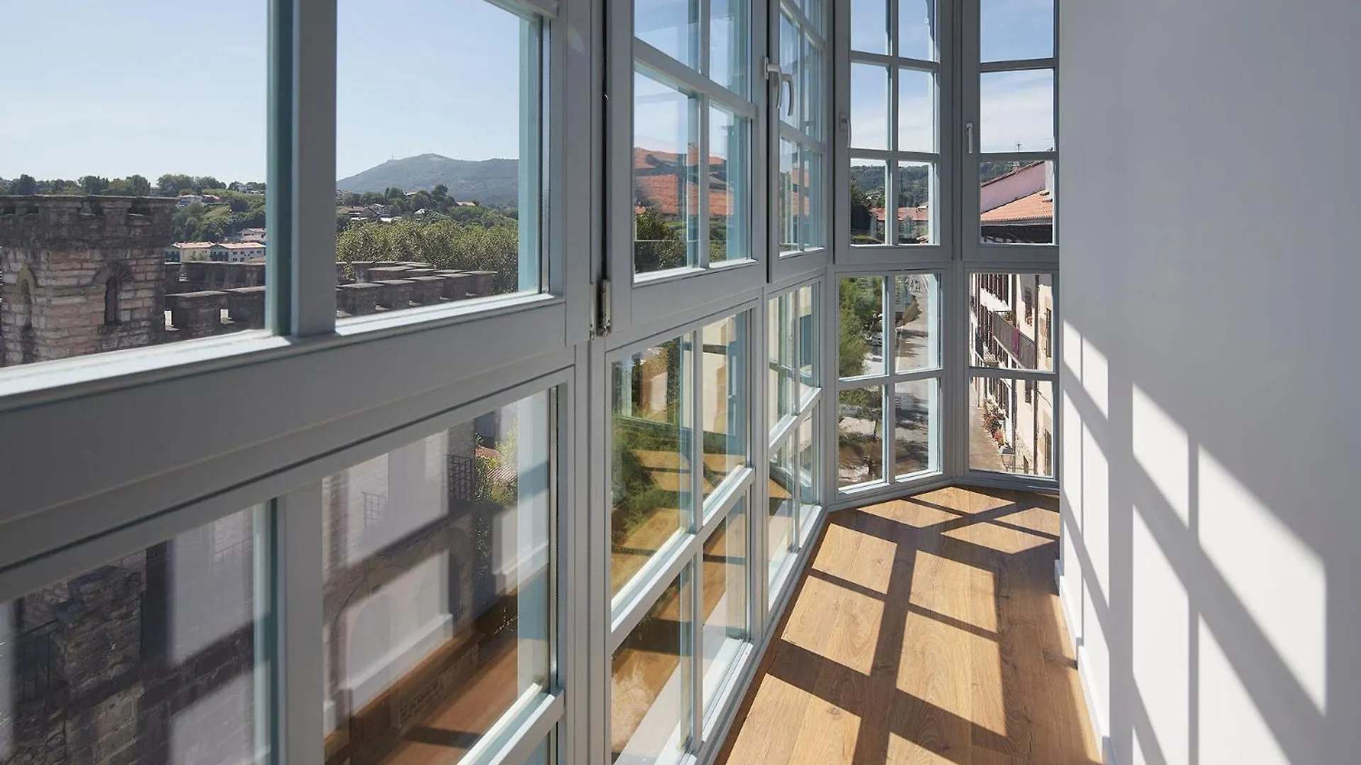H Suite3A By Smiling Rentals Hondarribia